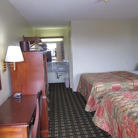 Hospitality Inn Bowmansville Szoba fotó